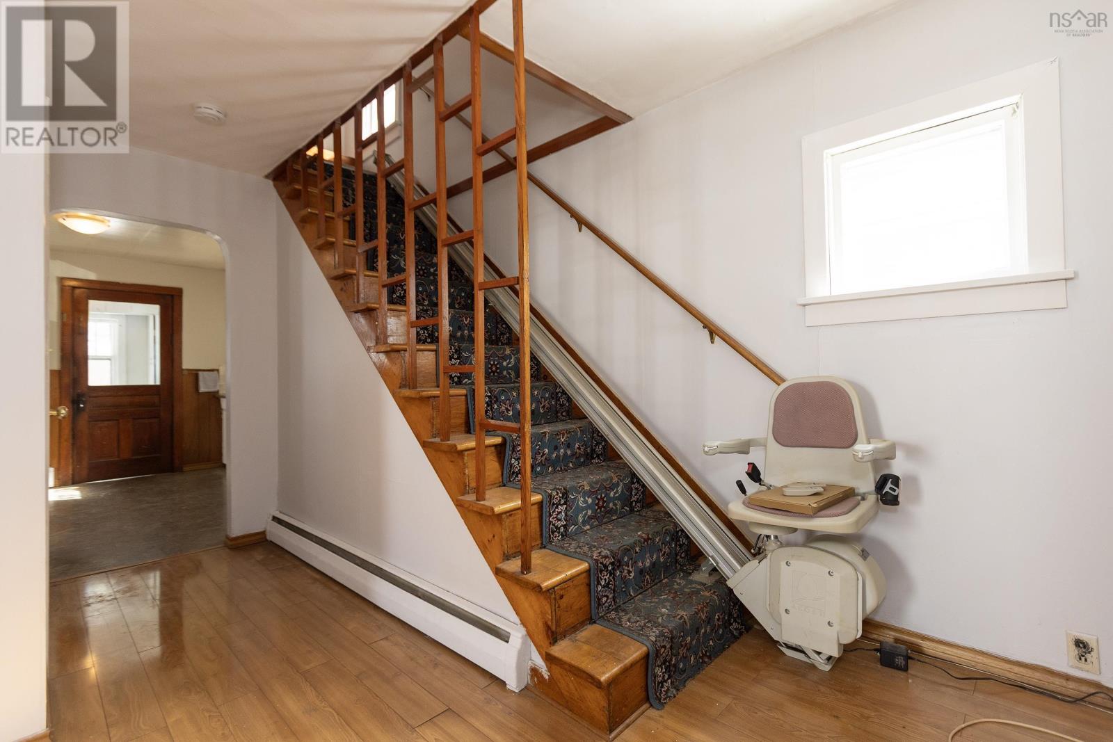 90 Mcfarlane Street, Springhill, Nova Scotia  B0M 1X0 - Photo 24 - 202503247