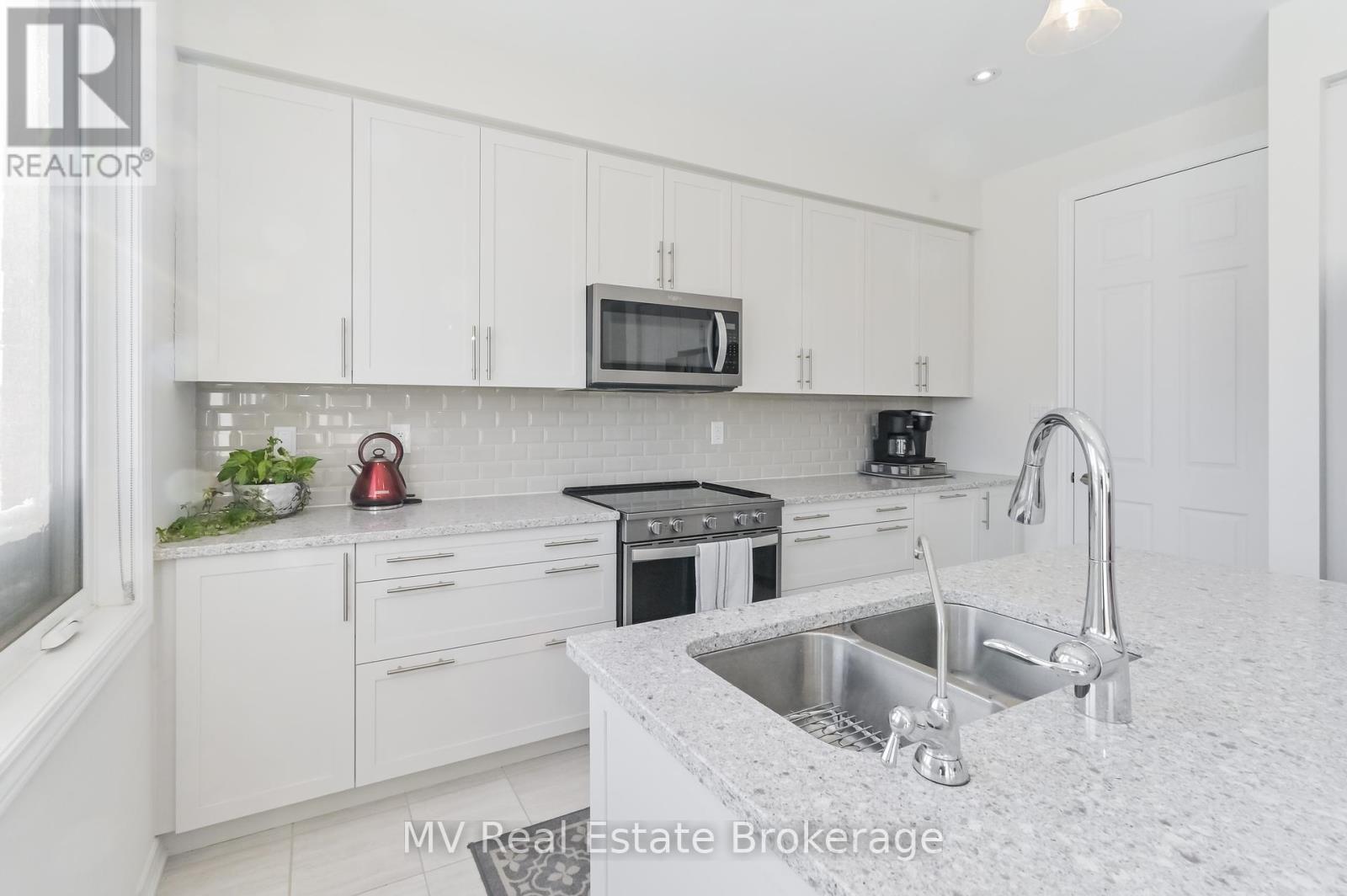 128 Farley Road, Centre Wellington, Ontario  N1M 0E8 - Photo 10 - X11980003