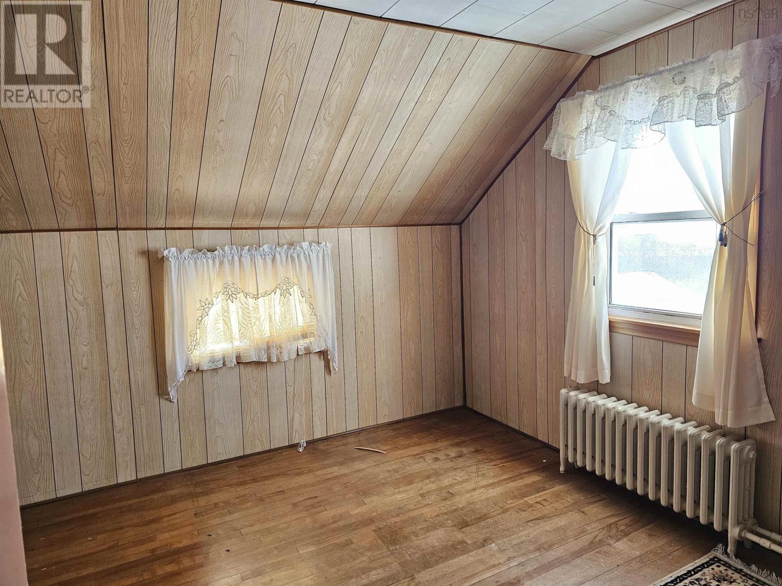 13 Churchill Street, Glace Bay, Nova Scotia  B1A 4N1 - Photo 9 - 202503253