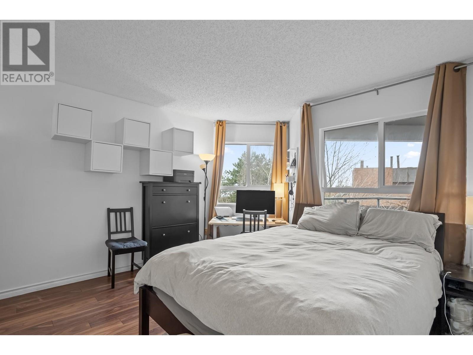 Listing Picture 10 of 36 : 311 1345 W 4TH AVENUE, Vancouver / 溫哥華 - 魯藝地產 Yvonne Lu Group - MLS Medallion Club Member