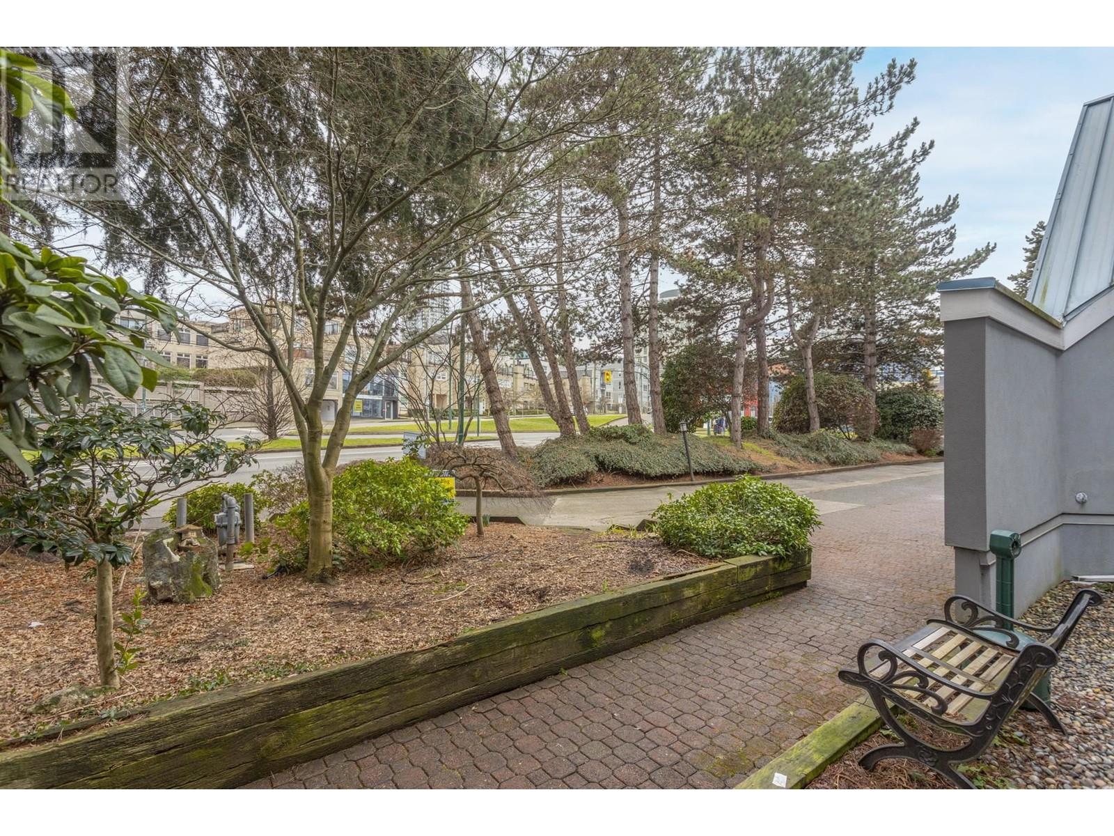 Listing Picture 23 of 36 : 311 1345 W 4TH AVENUE, Vancouver / 溫哥華 - 魯藝地產 Yvonne Lu Group - MLS Medallion Club Member