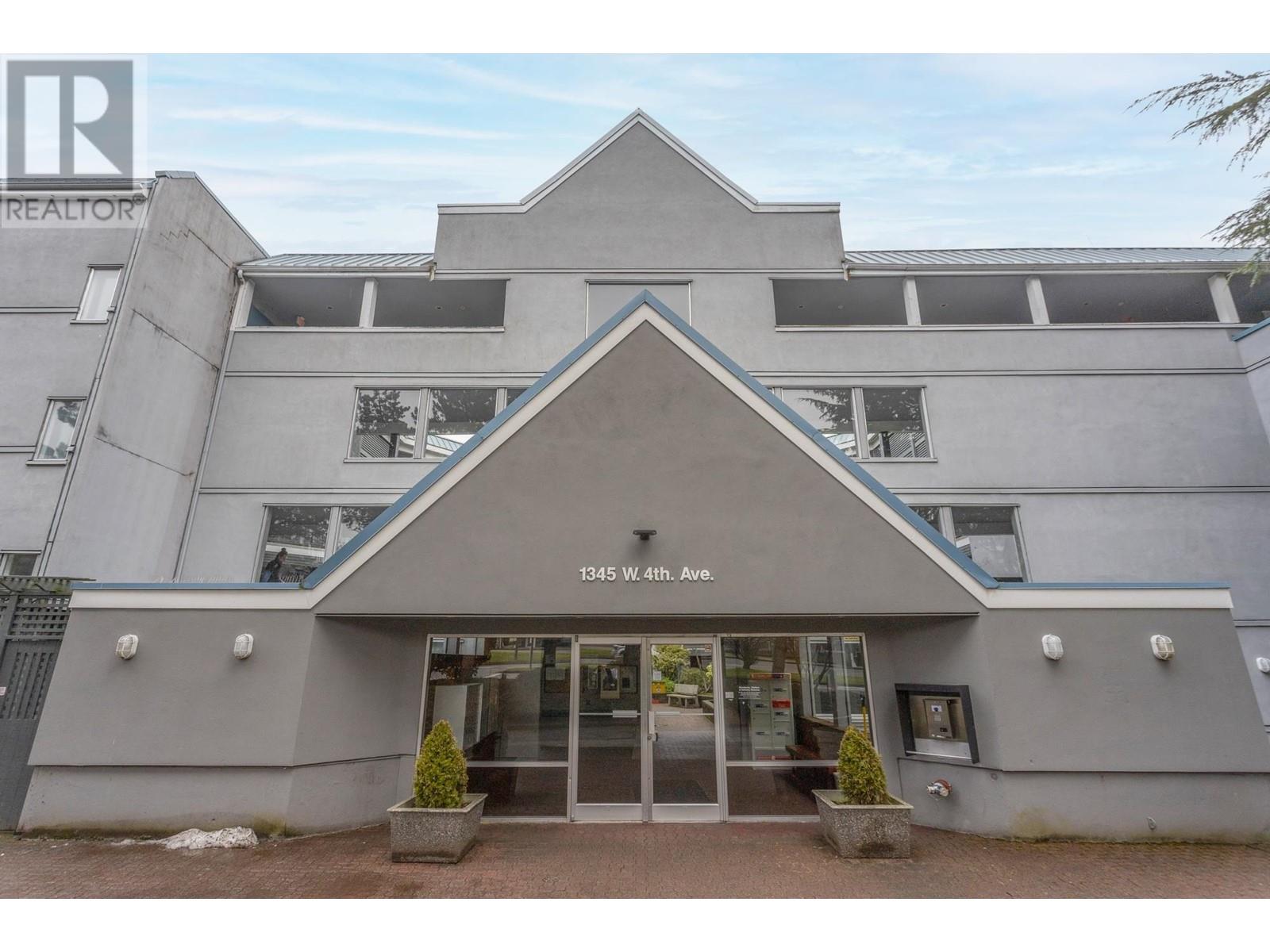 Listing Picture 24 of 36 : 311 1345 W 4TH AVENUE, Vancouver / 溫哥華 - 魯藝地產 Yvonne Lu Group - MLS Medallion Club Member