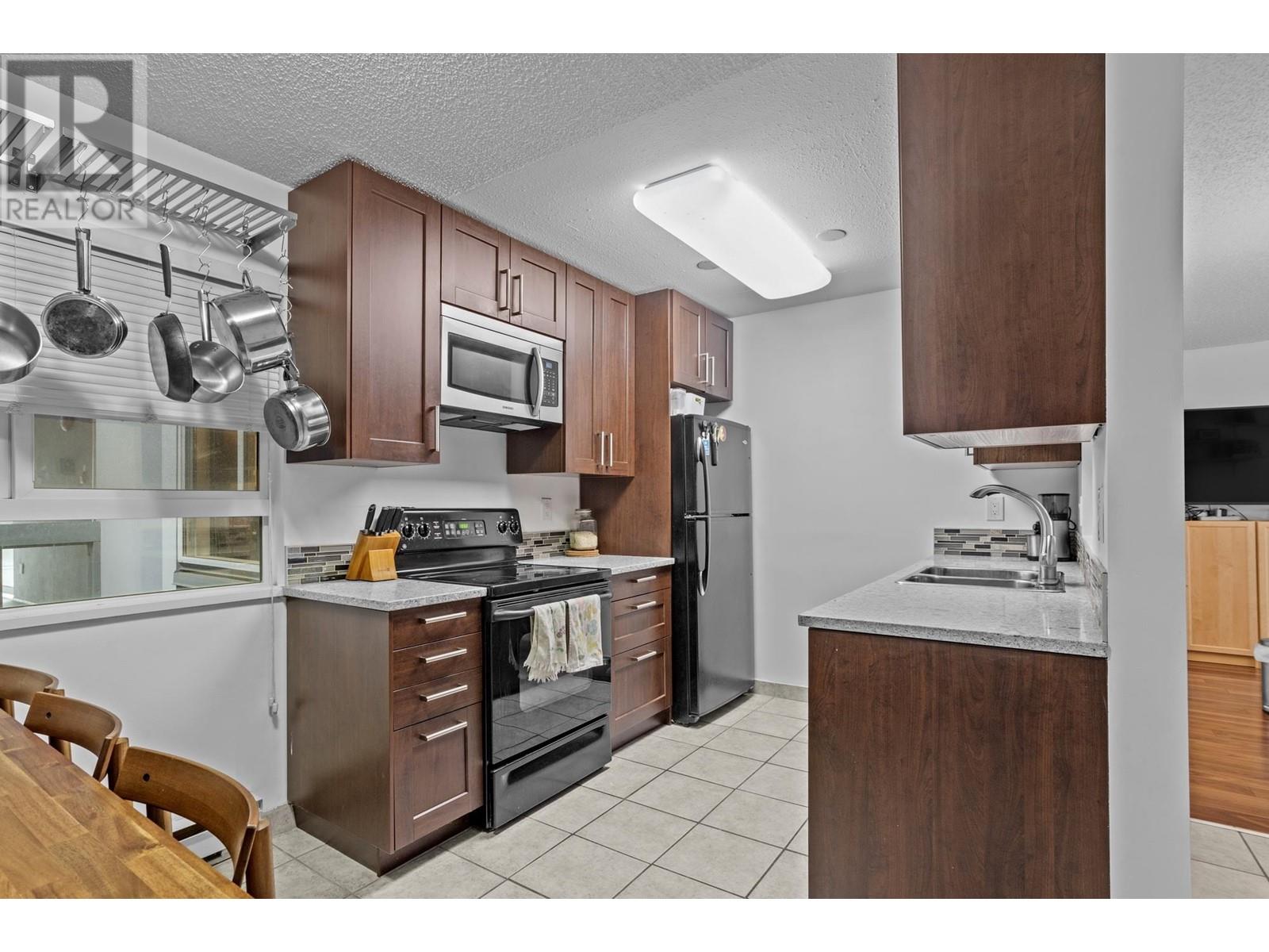 Listing Picture 6 of 36 : 311 1345 W 4TH AVENUE, Vancouver / 溫哥華 - 魯藝地產 Yvonne Lu Group - MLS Medallion Club Member