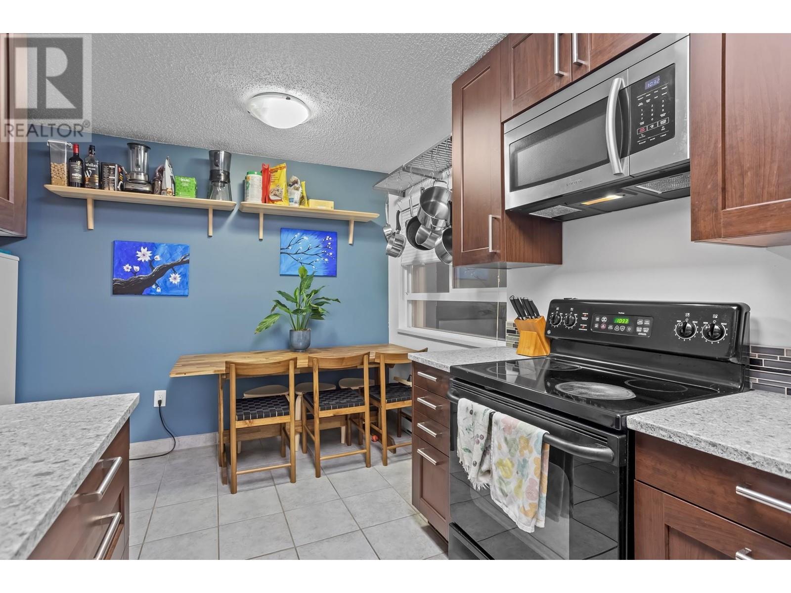 Listing Picture 9 of 36 : 311 1345 W 4TH AVENUE, Vancouver / 溫哥華 - 魯藝地產 Yvonne Lu Group - MLS Medallion Club Member