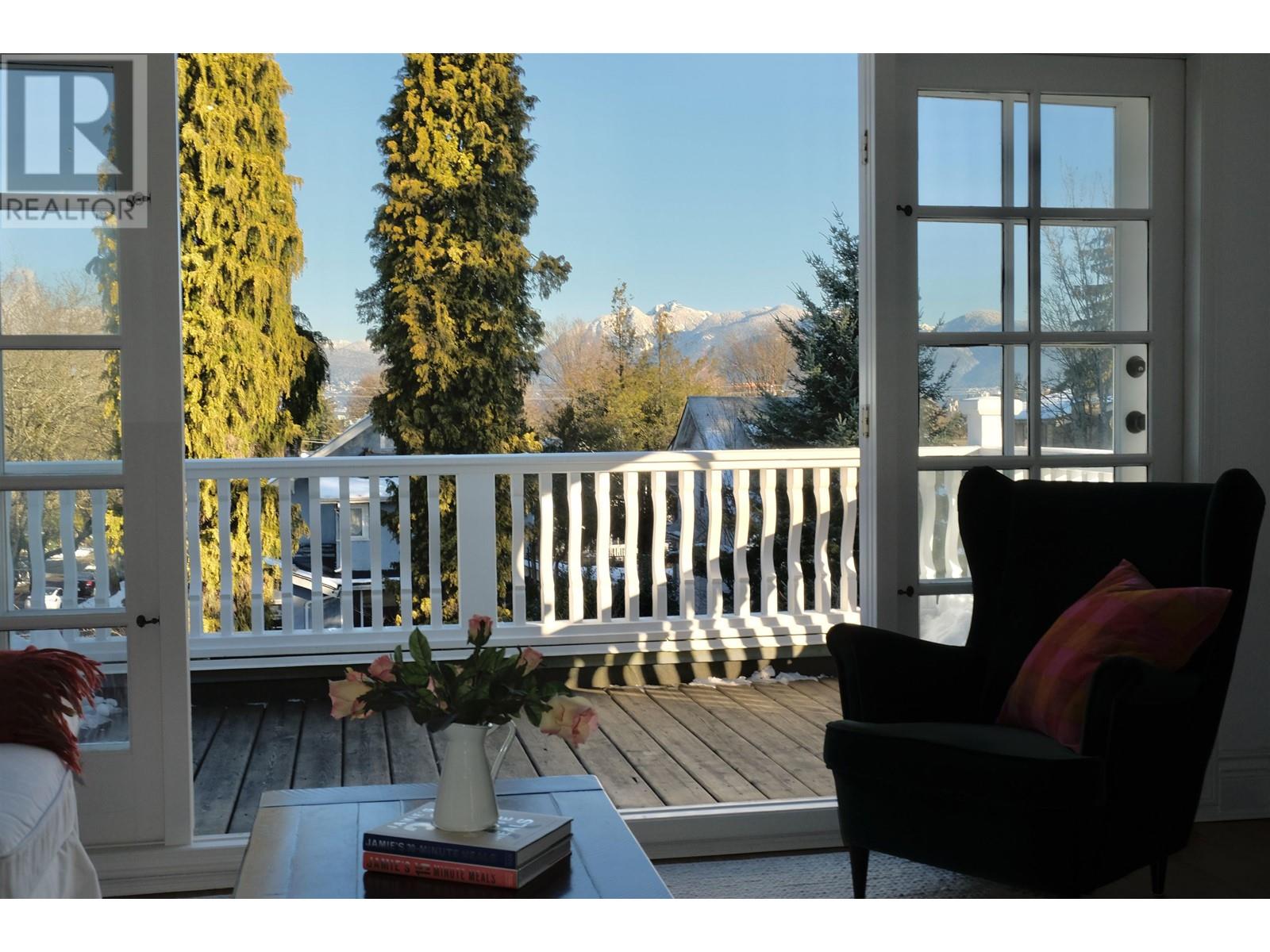 Listing Picture 18 of 19 : 3132 MAPLE STREET, Vancouver / 溫哥華 - 魯藝地產 Yvonne Lu Group - MLS Medallion Club Member