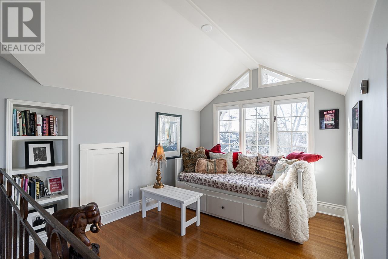 Listing Picture 3 of 19 : 3132 MAPLE STREET, Vancouver / 溫哥華 - 魯藝地產 Yvonne Lu Group - MLS Medallion Club Member