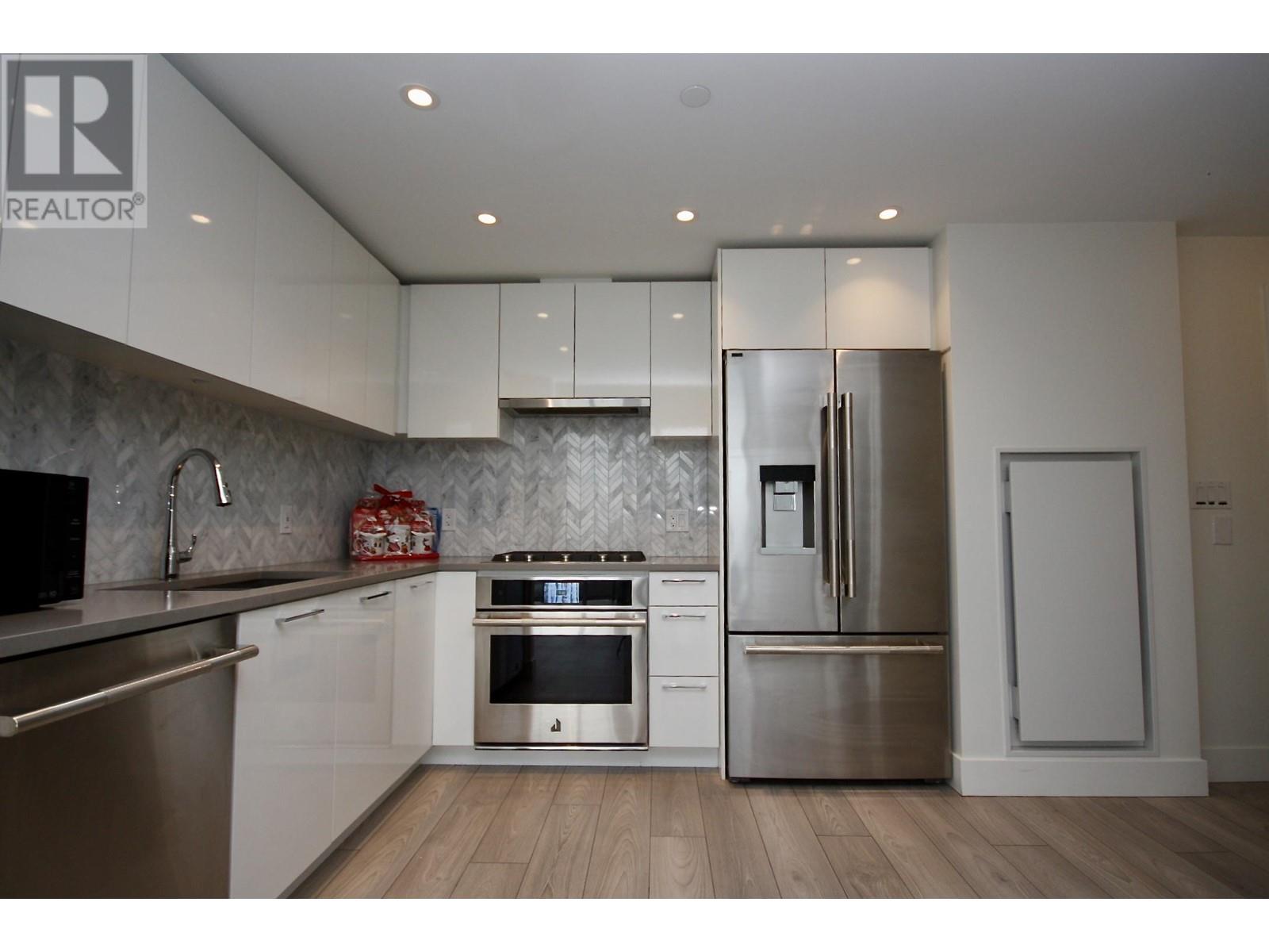1404 3581 E Kent Avenue North, Vancouver, British Columbia  V5S 0H6 - Photo 3 - R2968293