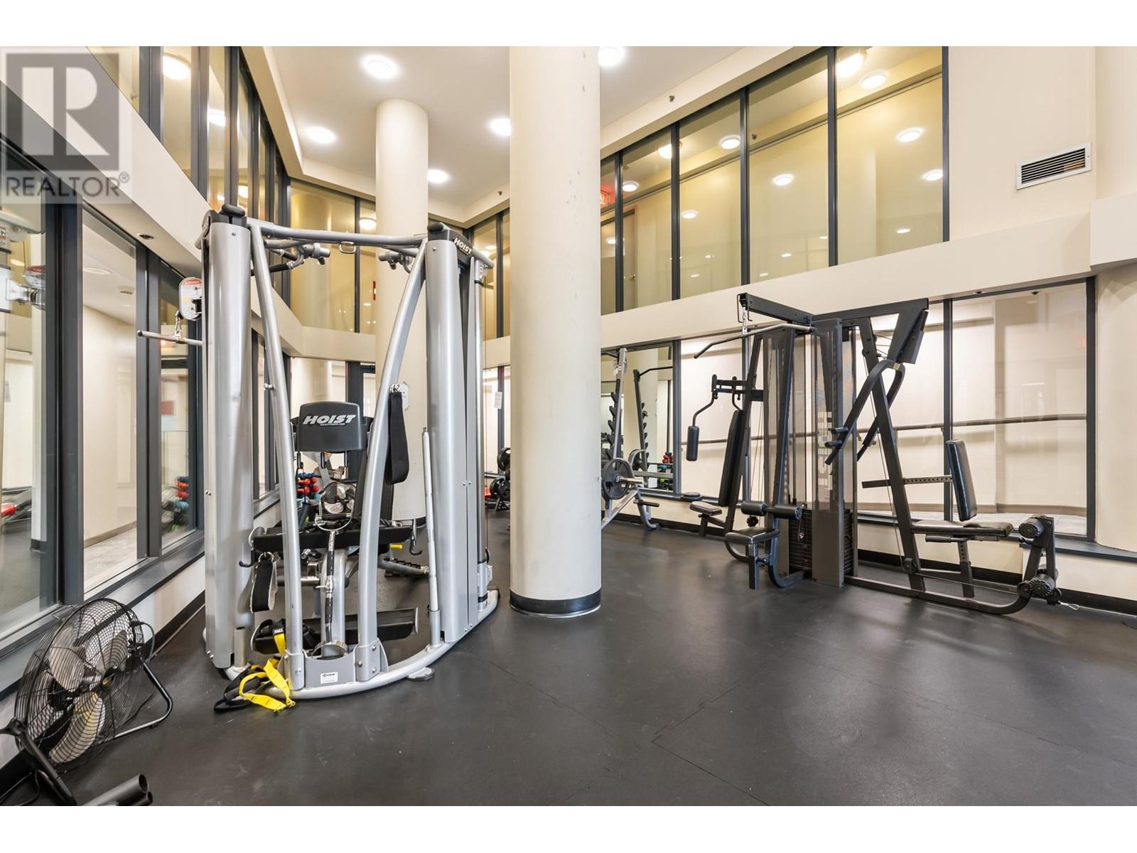 Listing Picture 38 of 38 : 2302 289 DRAKE STREET, Vancouver / 溫哥華 - 魯藝地產 Yvonne Lu Group - MLS Medallion Club Member