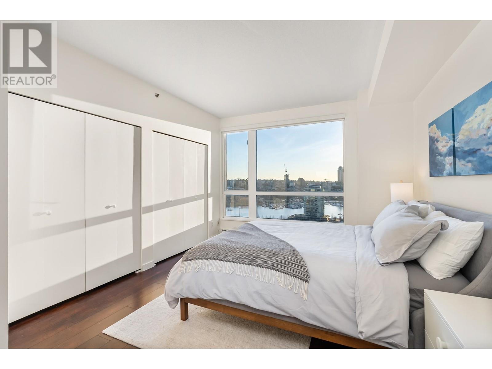 Listing Picture 26 of 38 : 2302 289 DRAKE STREET, Vancouver / 溫哥華 - 魯藝地產 Yvonne Lu Group - MLS Medallion Club Member