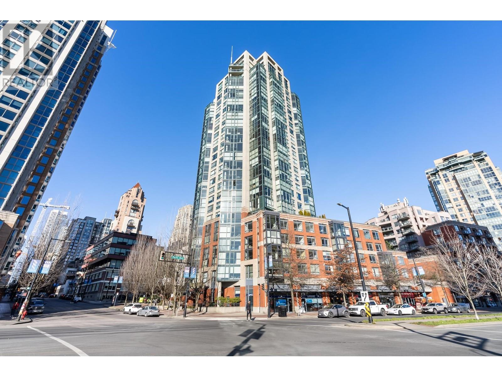 Listing Picture 34 of 38 : 2302 289 DRAKE STREET, Vancouver / 溫哥華 - 魯藝地產 Yvonne Lu Group - MLS Medallion Club Member