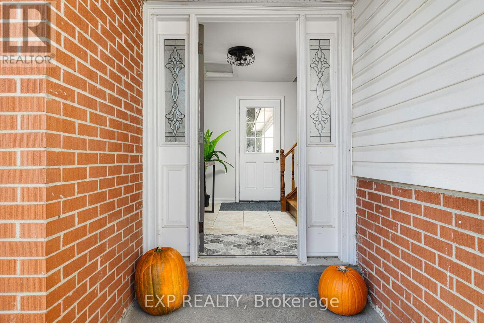 Property at 95 AVONMORE CRESCENT image 3