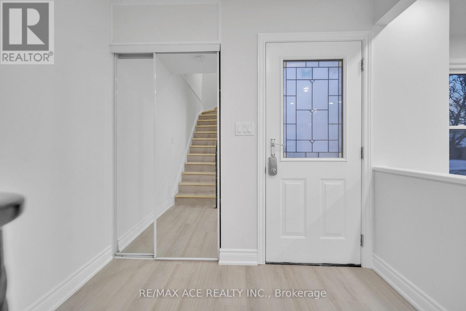 8159 Lynhurst Drive, Niagara Falls, Ontario  L2H 2A3 - Photo 11 - X11980066