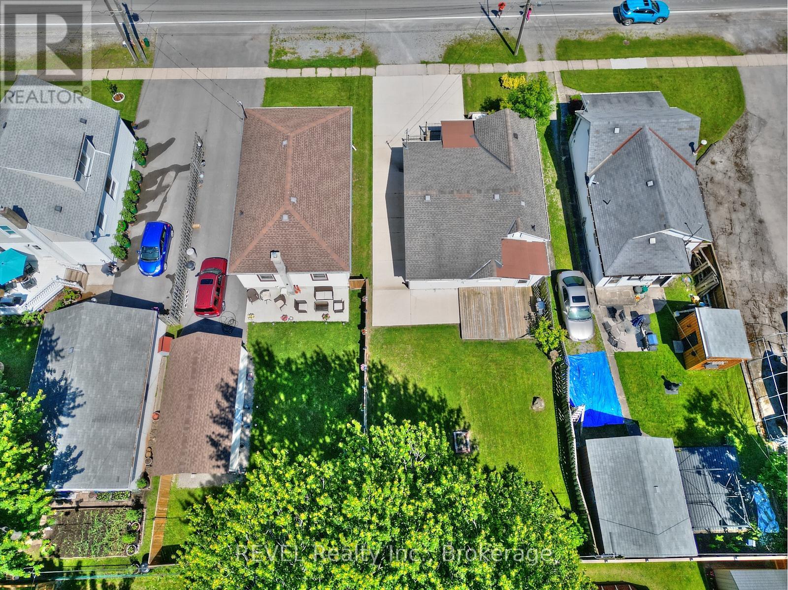 Property at 186 WELLINGTON STREET image 4