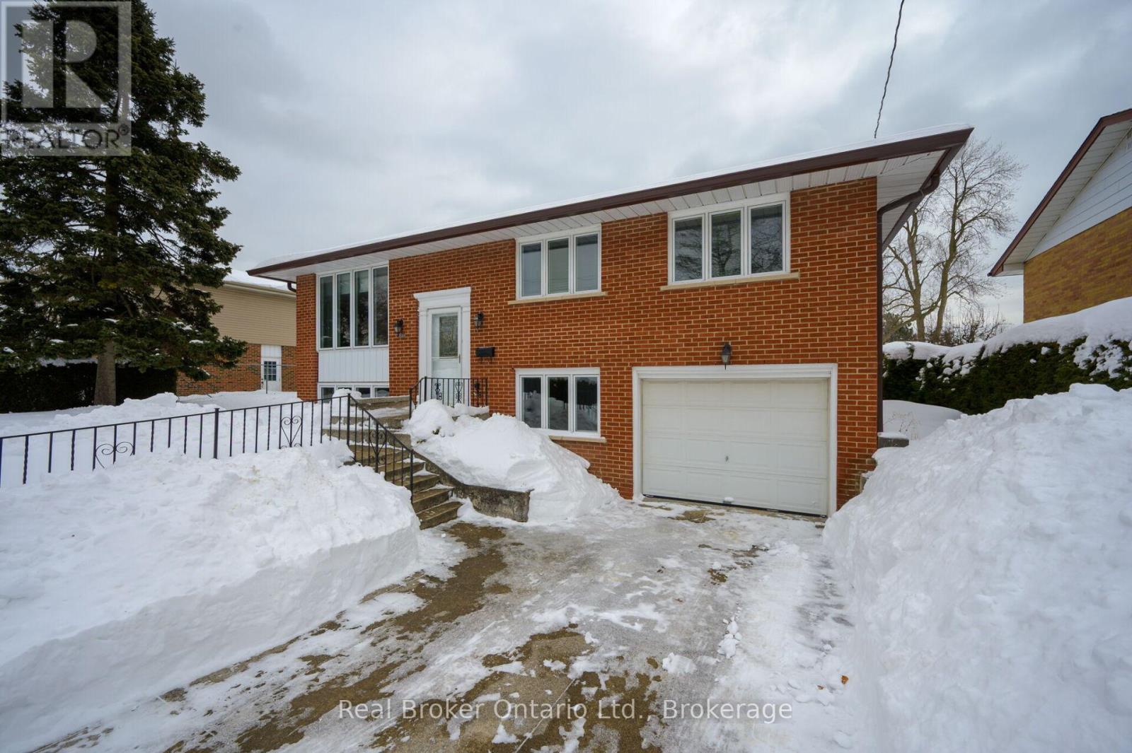 238 Elmwood Road, Oakville, Ontario  L6K 2B1 - Photo 9 - W11980236