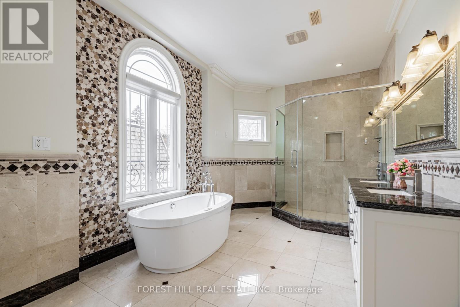 4 Fifeshire Road, Toronto (St. Andrew-Windfields), Ontario  M2L 2G5 - Photo 24 - C11980316