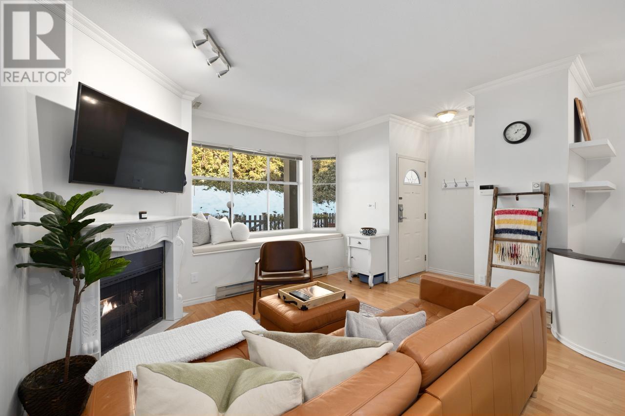 Listing Picture 3 of 35 : 29 5988 HASTINGS STREET, Burnaby / 本拿比 - 魯藝地產 Yvonne Lu Group - MLS Medallion Club Member
