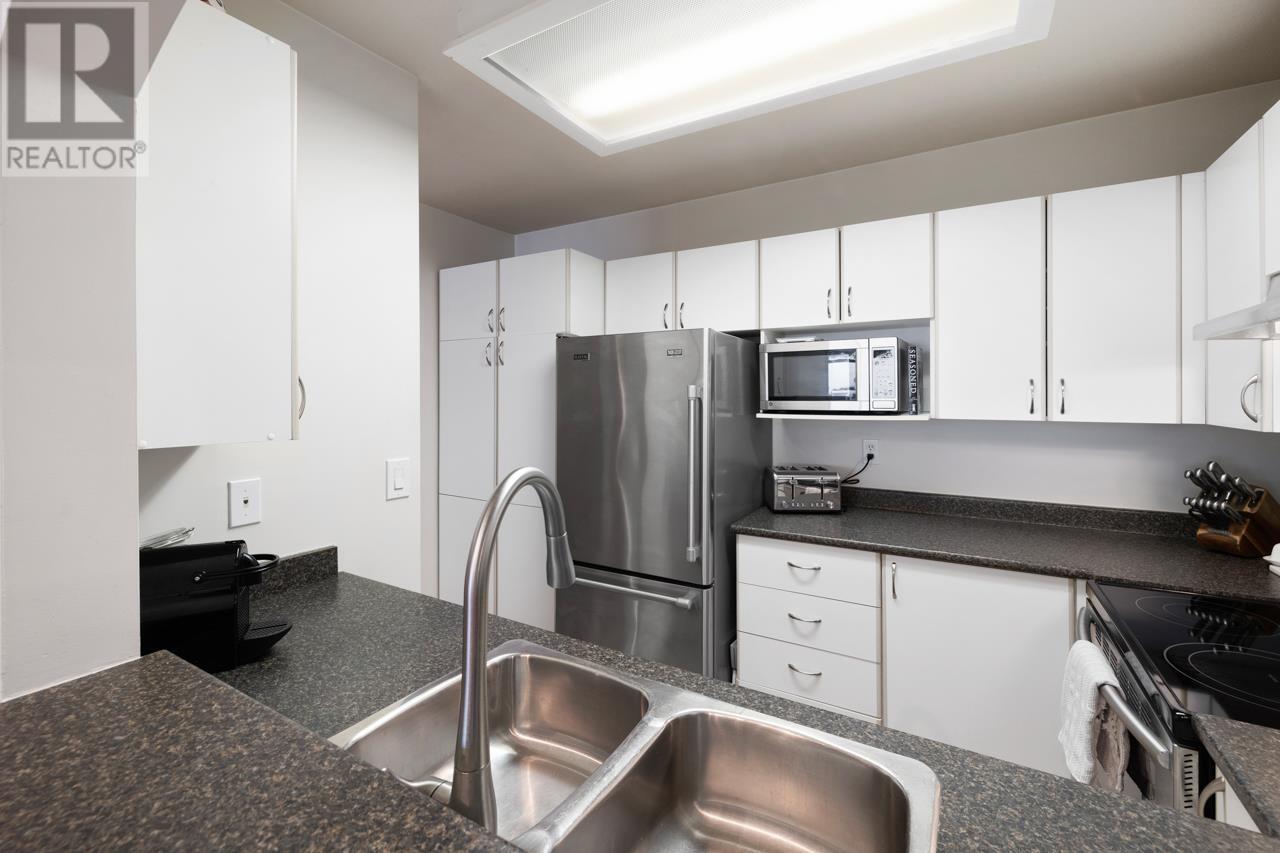 Listing Picture 10 of 35 : 29 5988 HASTINGS STREET, Burnaby / 本拿比 - 魯藝地產 Yvonne Lu Group - MLS Medallion Club Member