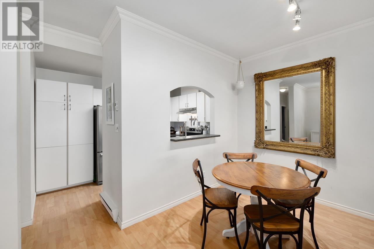 Listing Picture 7 of 35 : 29 5988 HASTINGS STREET, Burnaby / 本拿比 - 魯藝地產 Yvonne Lu Group - MLS Medallion Club Member