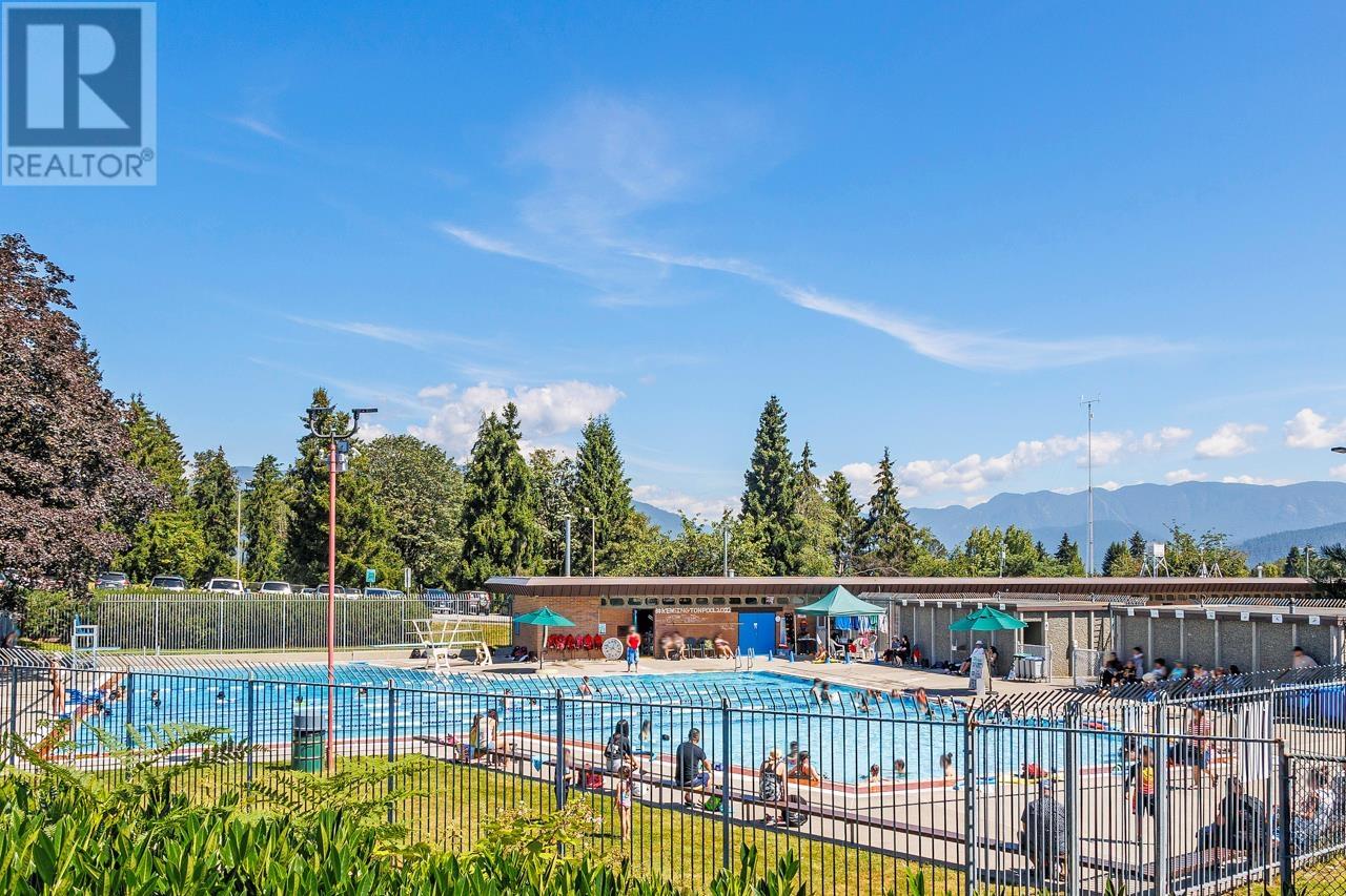 Listing Picture 29 of 35 : 29 5988 HASTINGS STREET, Burnaby / 本拿比 - 魯藝地產 Yvonne Lu Group - MLS Medallion Club Member
