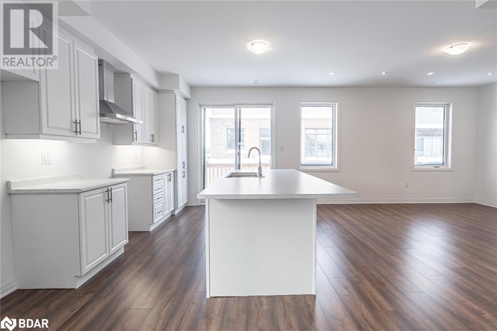 112 West Oak Trail, Barrie, Ontario  L9J 0L1 - Photo 4 - 40698964