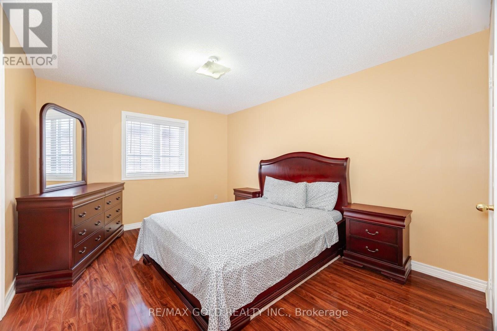 35 Clearfield Drive, Brampton, Ontario  L6P 3L5 - Photo 25 - W11980456