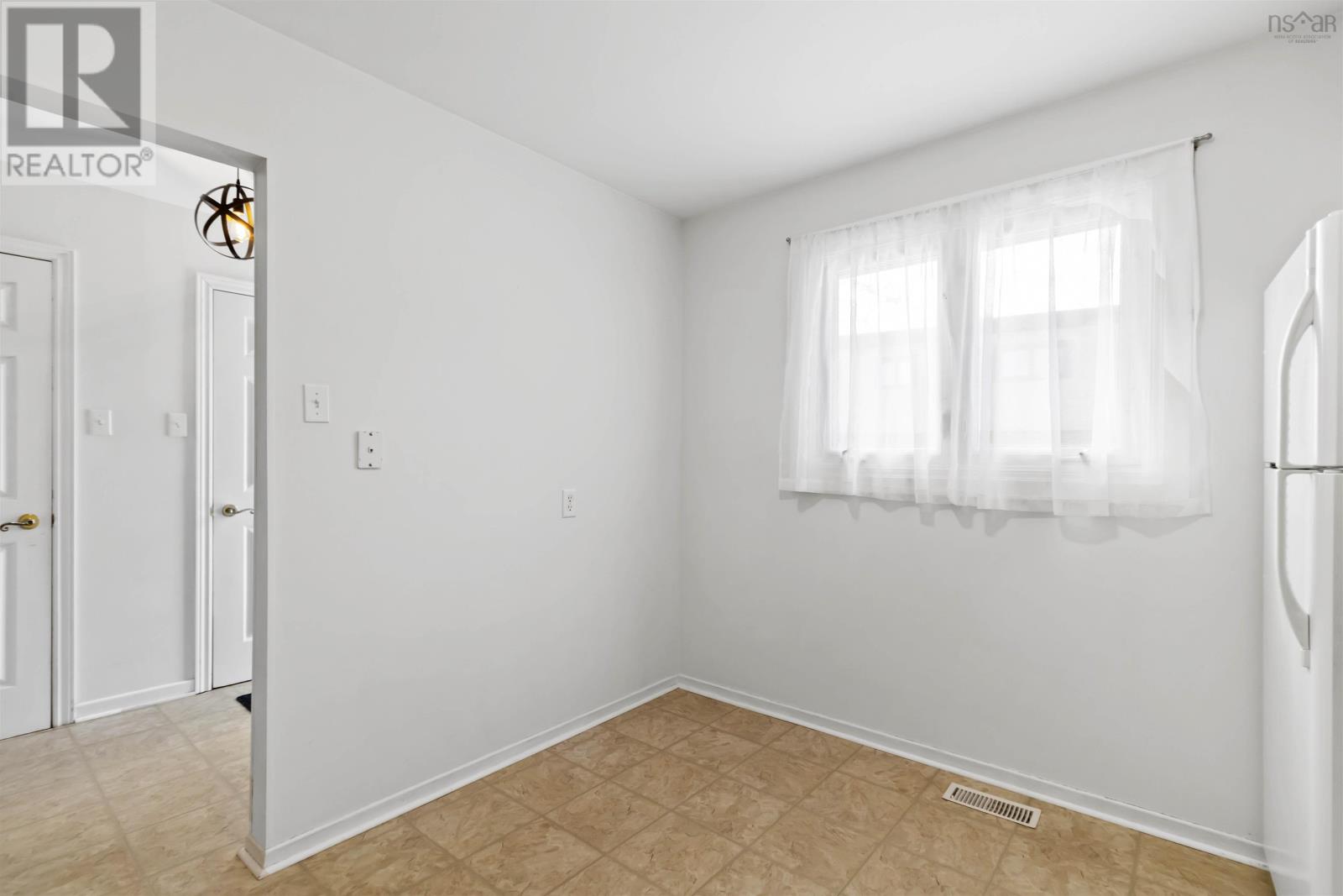 19 Forestside Crescent, Halifax, Nova Scotia  B3M 1M5 - Photo 10 - 202503256