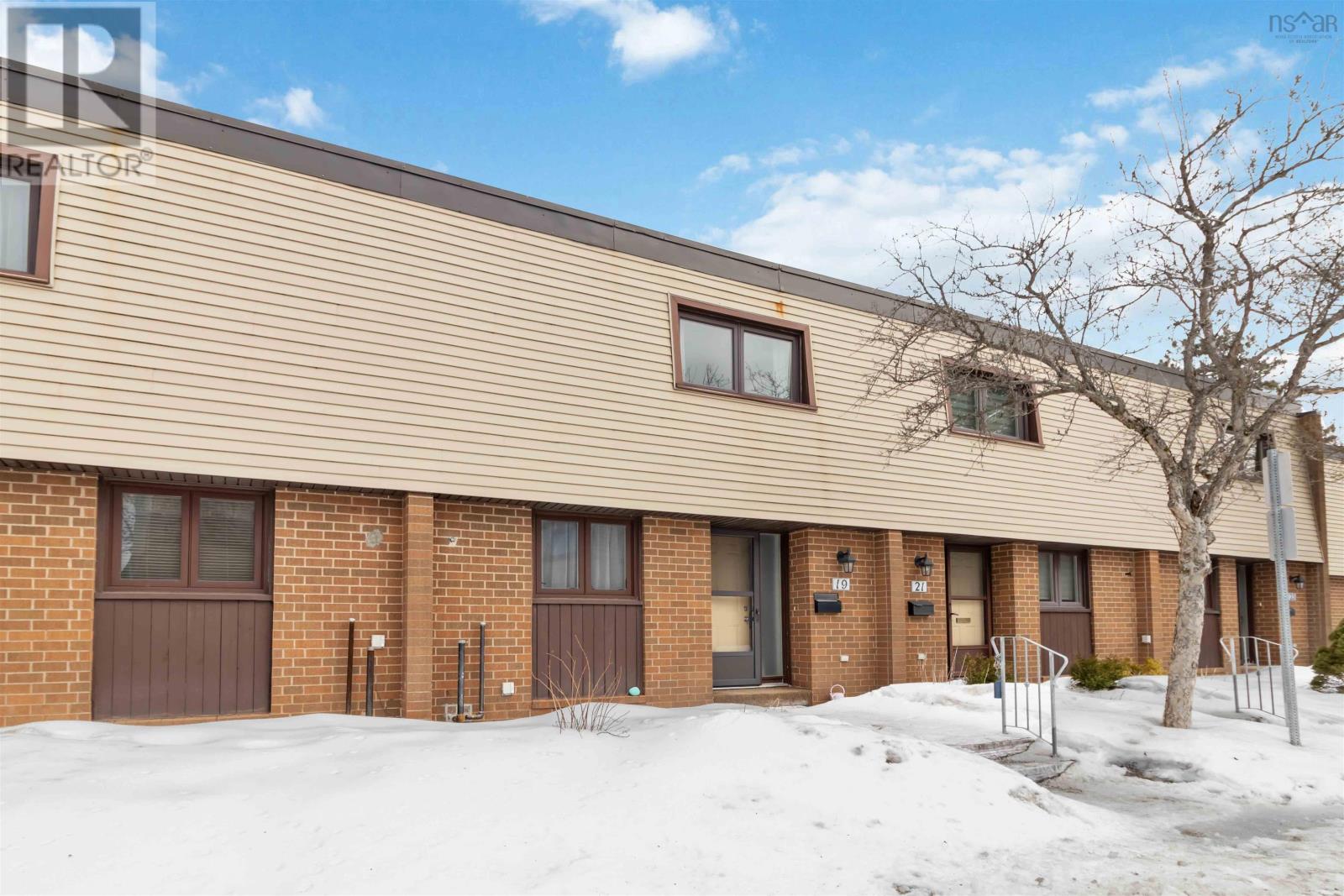 19 Forestside Crescent, Halifax, Nova Scotia  B3M 1M5 - Photo 3 - 202503256