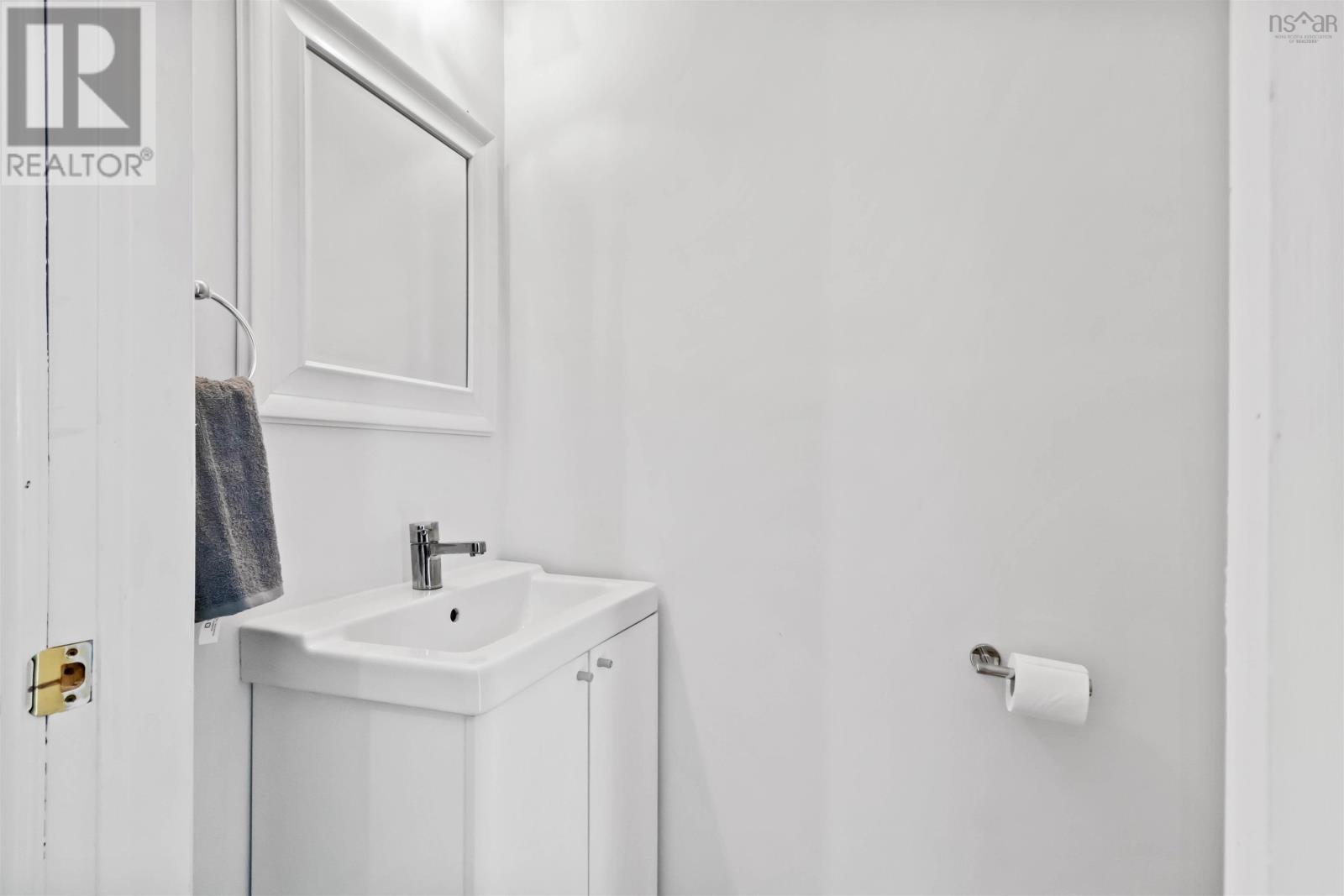 19 Forestside Crescent, Halifax, Nova Scotia  B3M 1M5 - Photo 6 - 202503256