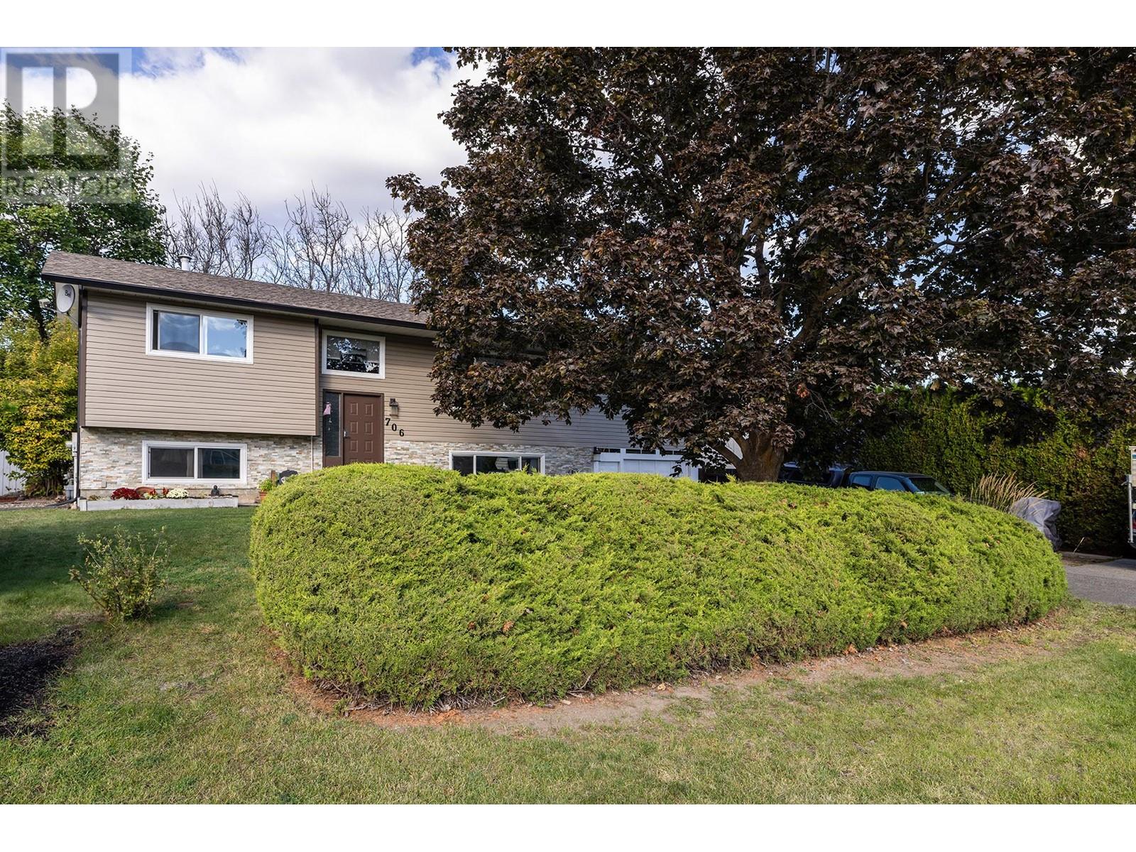 Property at 706 Renshaw Road image 2