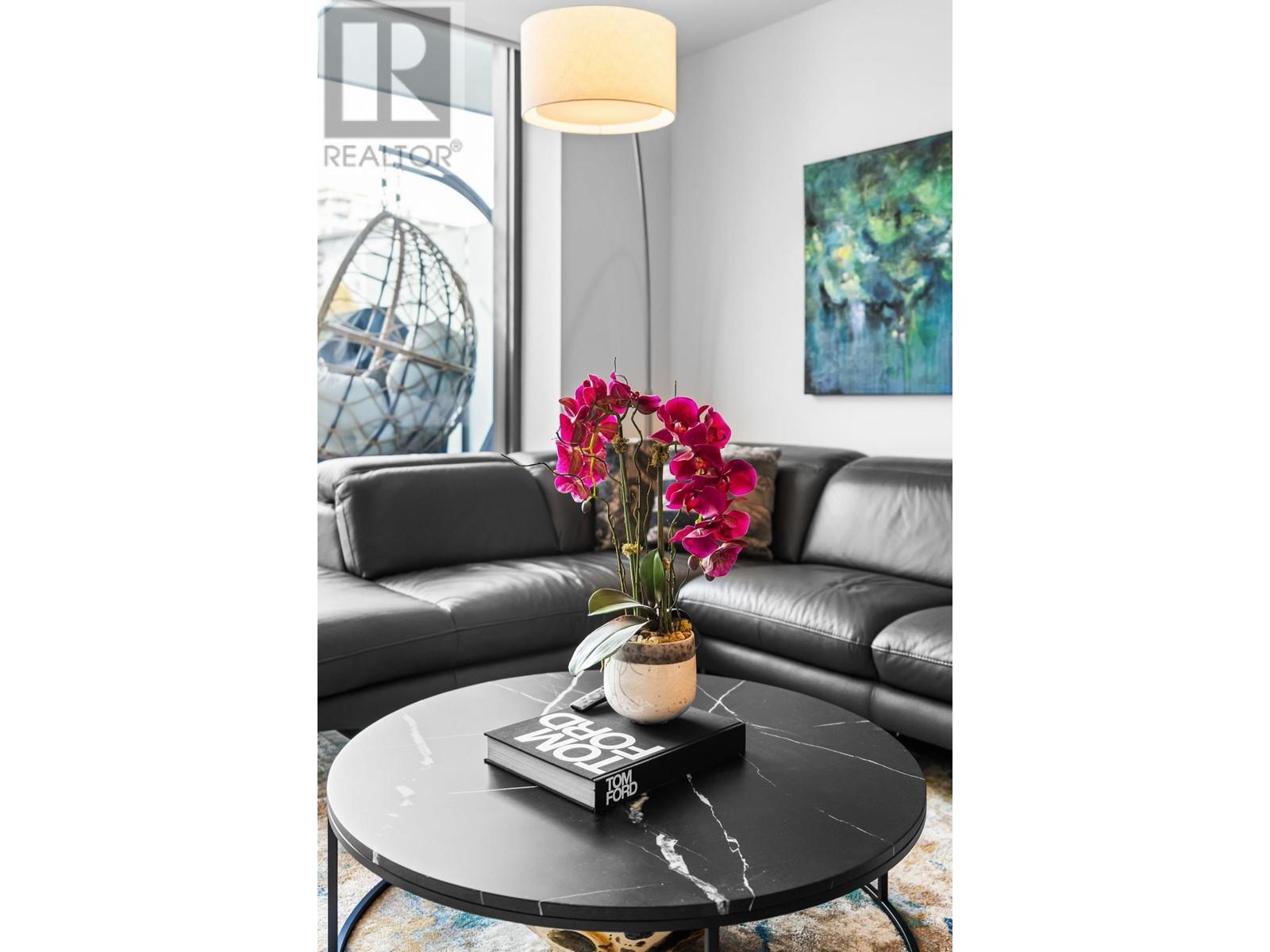310 1355 Bellevue Avenue, West Vancouver, British Columbia  V7T 0B4 - Photo 5 - R2968725