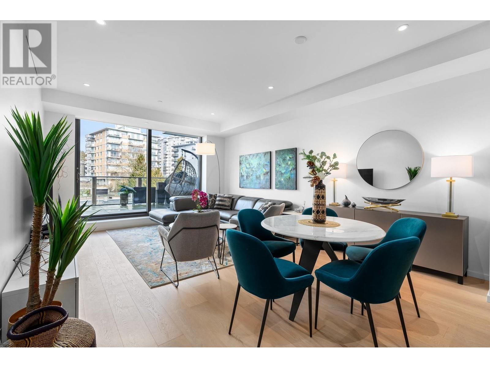 310 1355 Bellevue Avenue, West Vancouver, British Columbia  V7T 0B4 - Photo 3 - R2968725