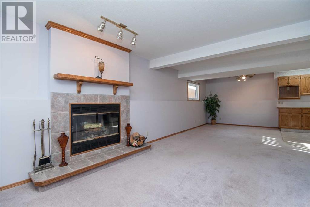 8 Willow Street, Sylvan Lake, Alberta  T4S 1M1 - Photo 31 - A2195924