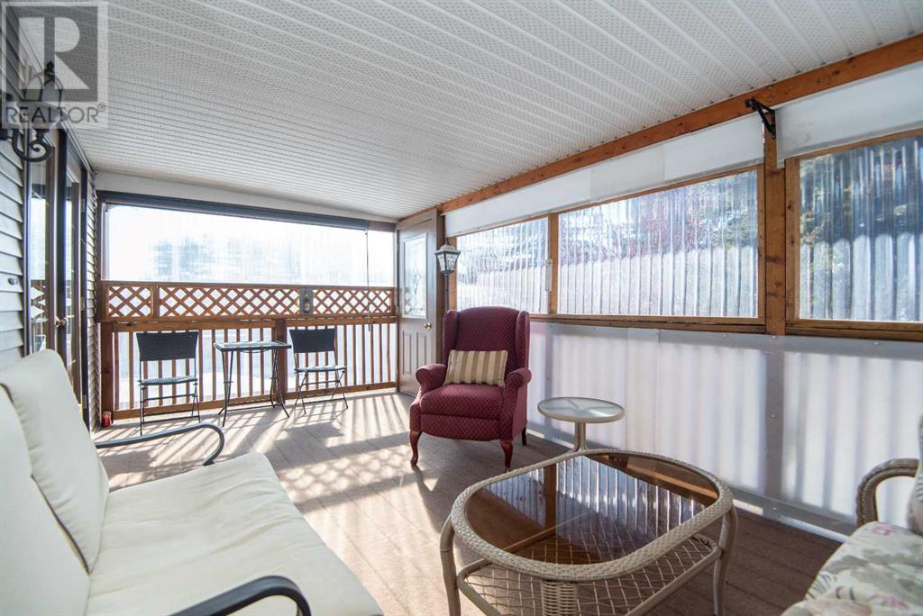 8 Willow Street, Sylvan Lake, Alberta  T4S 1M1 - Photo 39 - A2195924