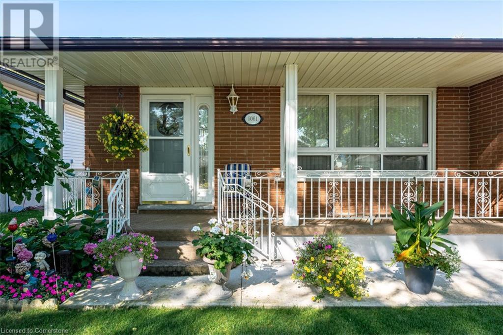 Property at 5061 UNIVERSITY Avenue image 4