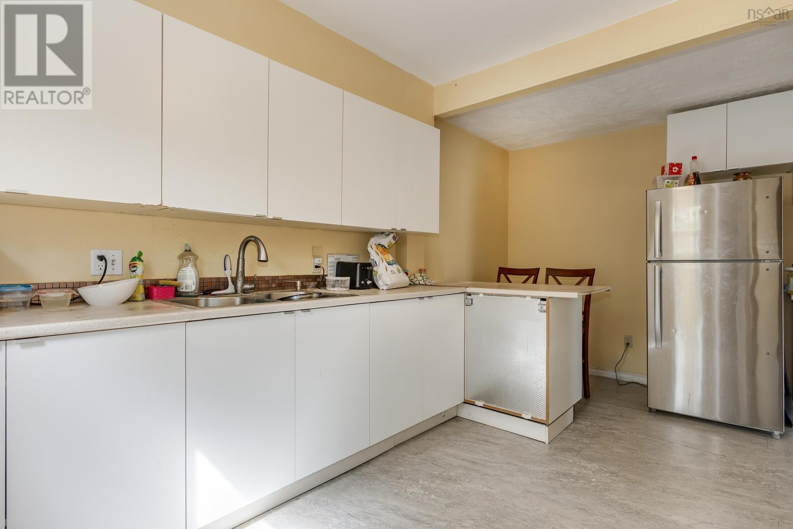 7101 Bayers Road, 3383 Rowe Avenue, Halifax, Nova Scotia  B3L 2C5 - Photo 4 - 202503269