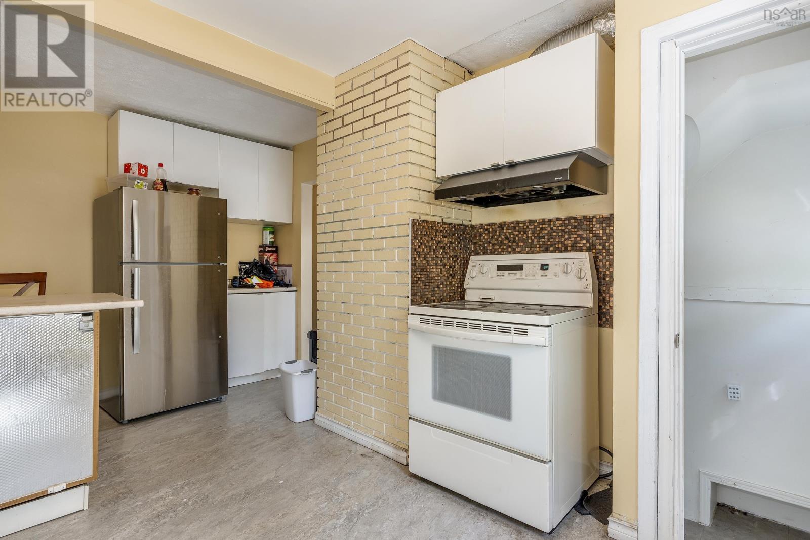 7101 Bayers Road, 3383 Rowe Avenue, Halifax, Nova Scotia  B3L 2C5 - Photo 5 - 202503269