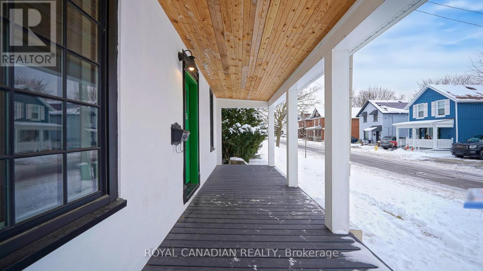 Property at 92 NASSAU STREET W image 4