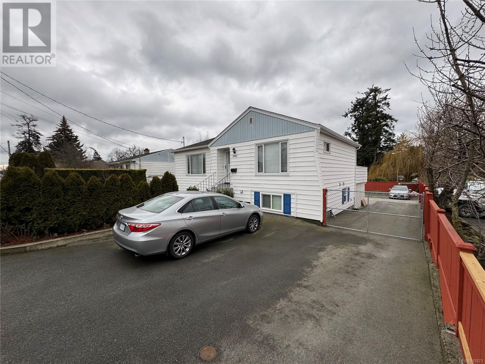 Property at 3880 Carey Rd image 1