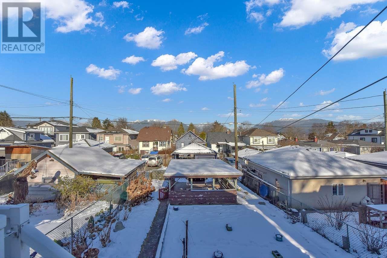 Listing Picture 21 of 37 : 2735 ETON STREET, Vancouver / 溫哥華 - 魯藝地產 Yvonne Lu Group - MLS Medallion Club Member