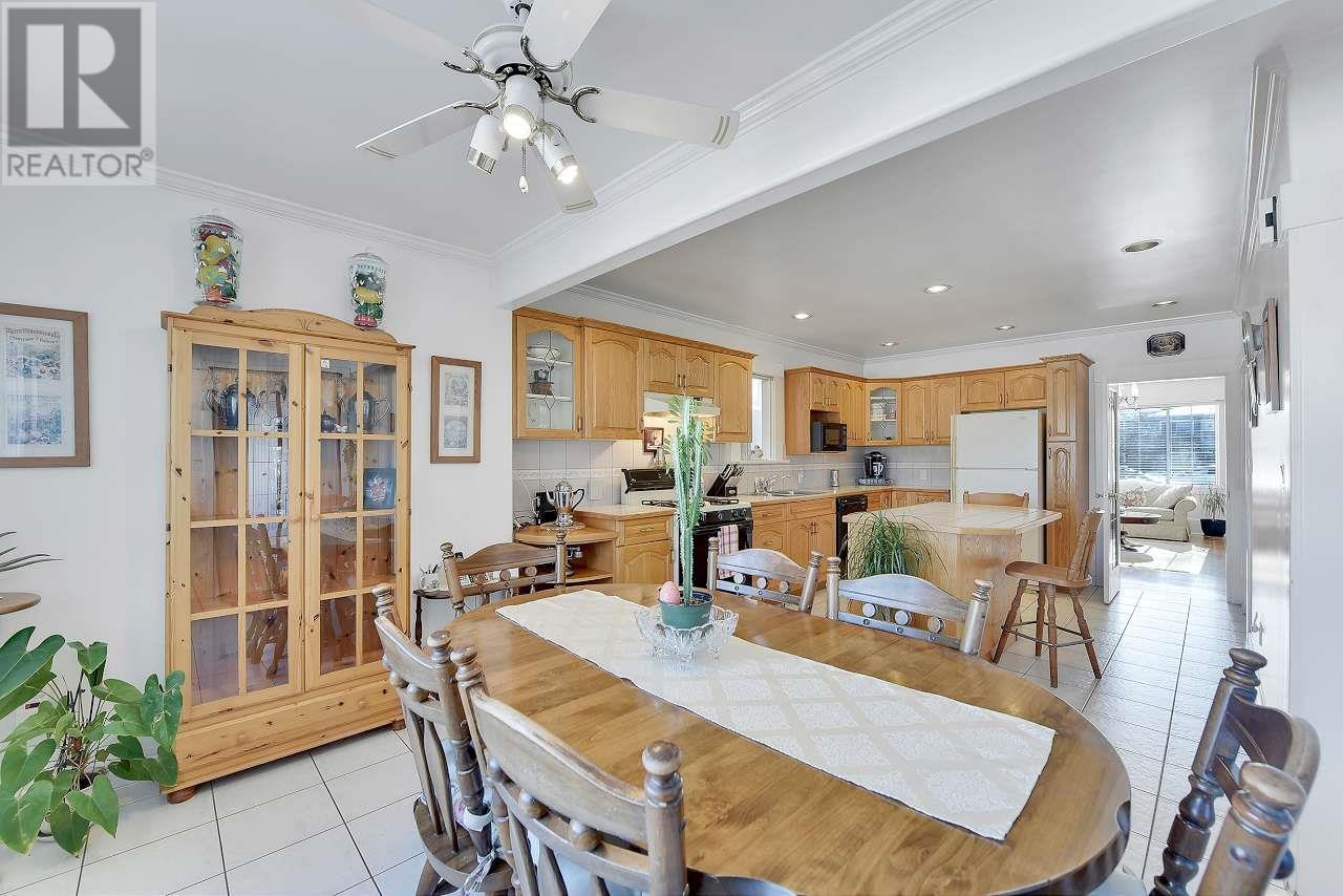 Listing Picture 14 of 37 : 2735 ETON STREET, Vancouver / 溫哥華 - 魯藝地產 Yvonne Lu Group - MLS Medallion Club Member