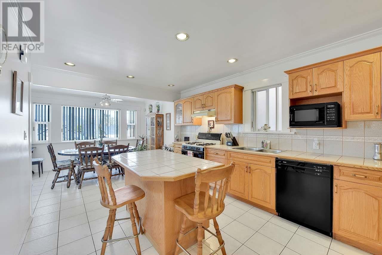 Listing Picture 8 of 37 : 2735 ETON STREET, Vancouver / 溫哥華 - 魯藝地產 Yvonne Lu Group - MLS Medallion Club Member