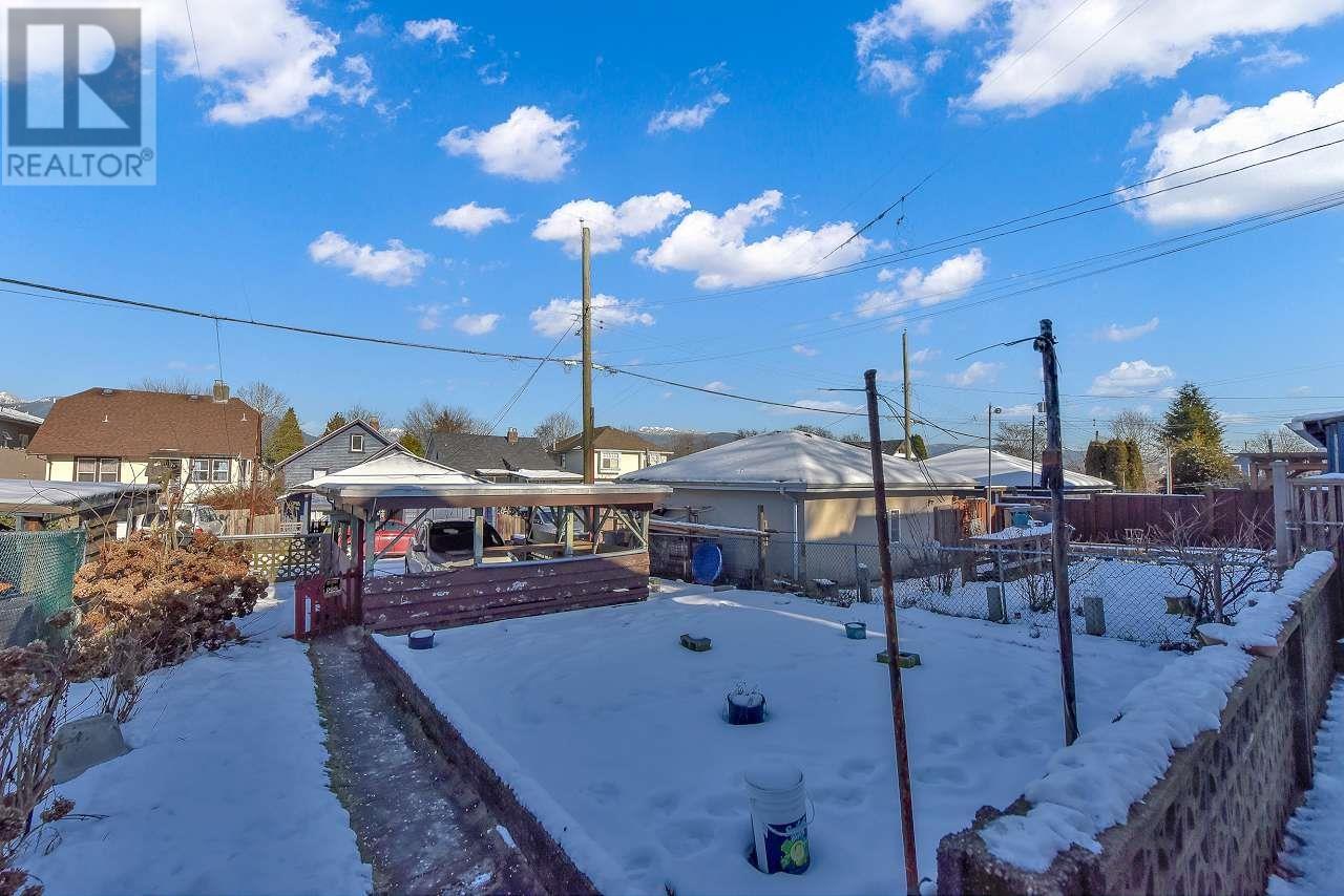 Listing Picture 29 of 37 : 2735 ETON STREET, Vancouver / 溫哥華 - 魯藝地產 Yvonne Lu Group - MLS Medallion Club Member