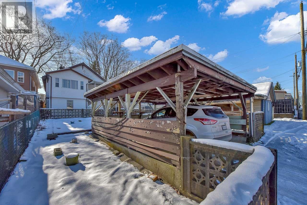 Listing Picture 35 of 37 : 2735 ETON STREET, Vancouver / 溫哥華 - 魯藝地產 Yvonne Lu Group - MLS Medallion Club Member