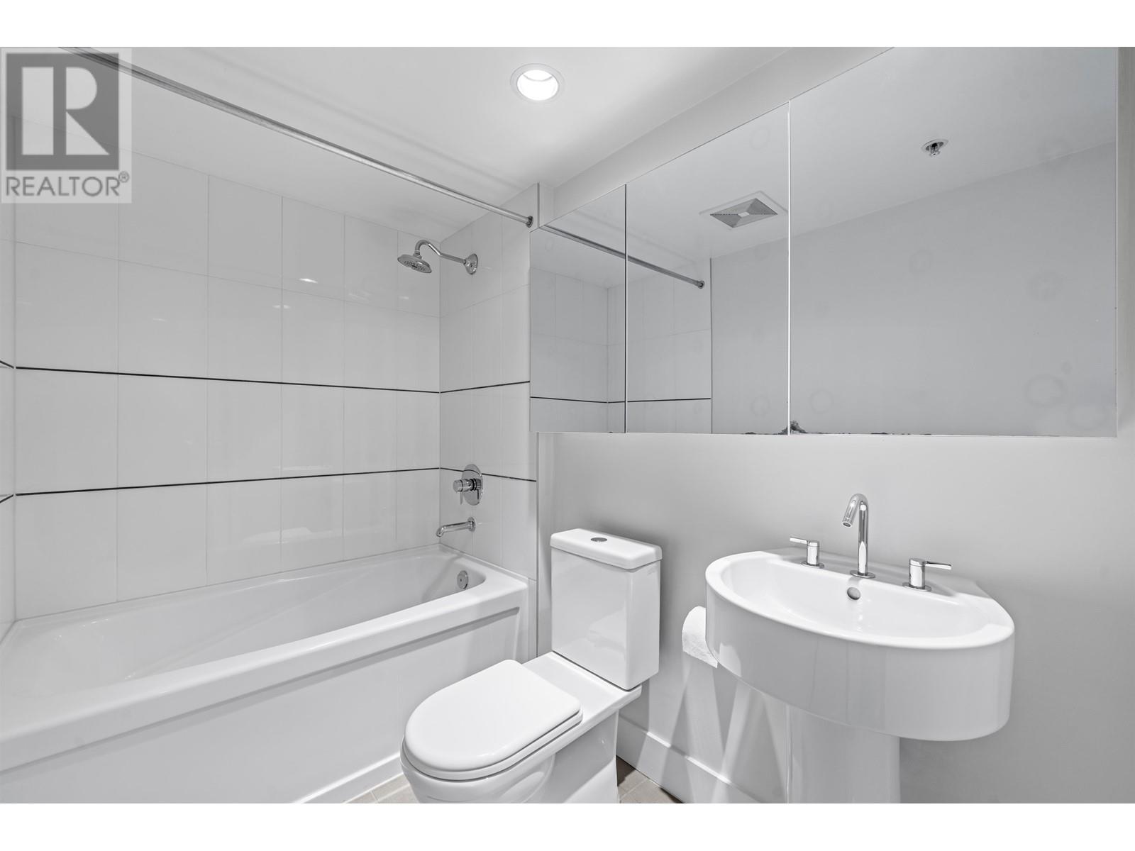 604 565 Smithe Street, Vancouver, British Columbia  V6B 0E4 - Photo 13 - R2968797