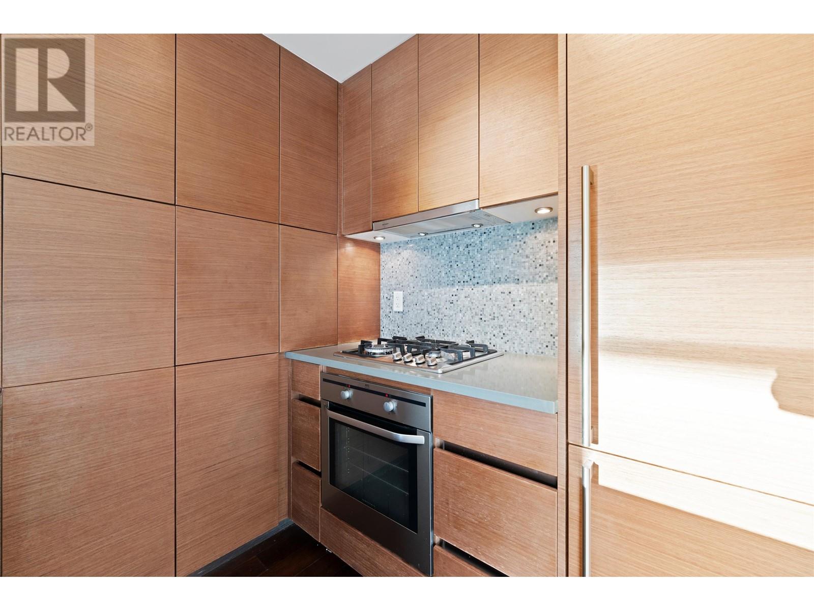 604 565 Smithe Street, Vancouver, British Columbia  V6B 0E4 - Photo 9 - R2968797