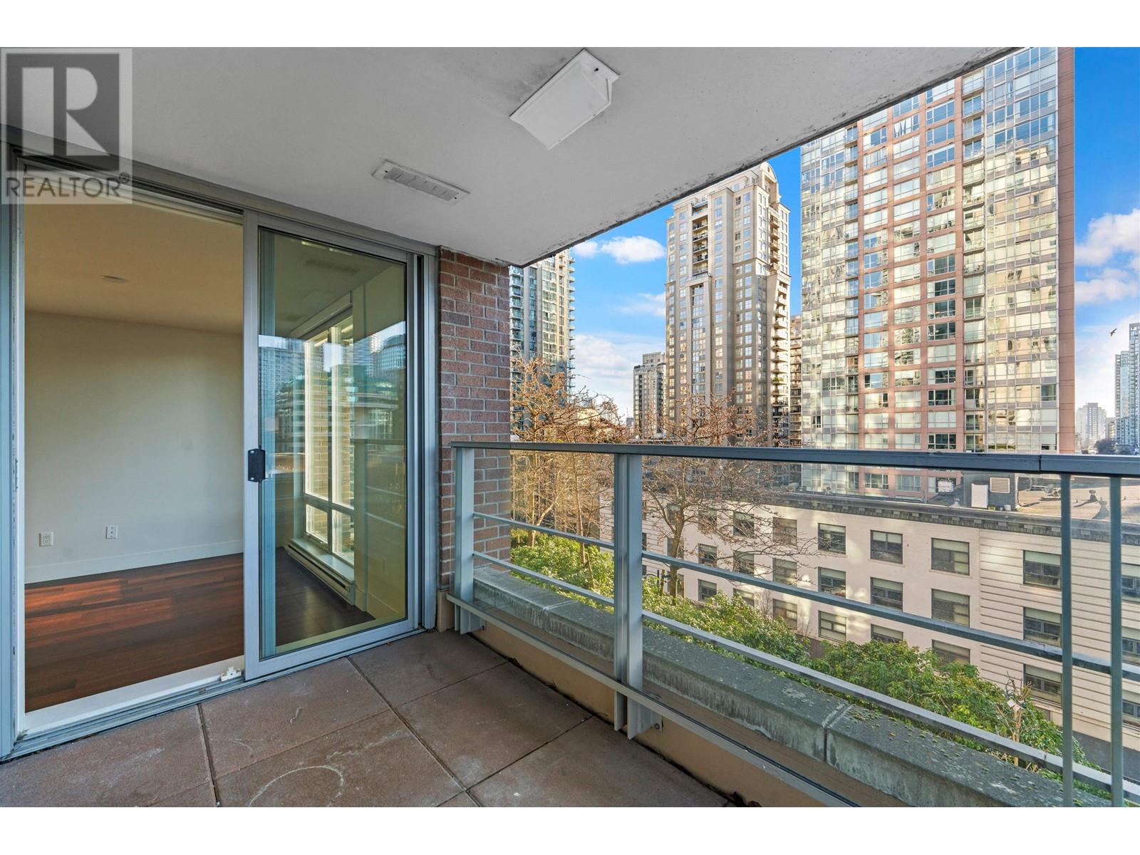 604 565 Smithe Street, Vancouver, British Columbia  V6B 0E4 - Photo 18 - R2968797