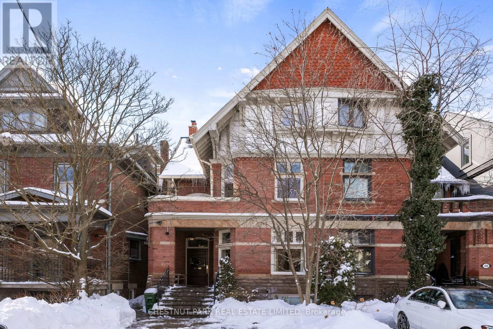 46 ADMIRAL ROAD, Toronto, Ontario