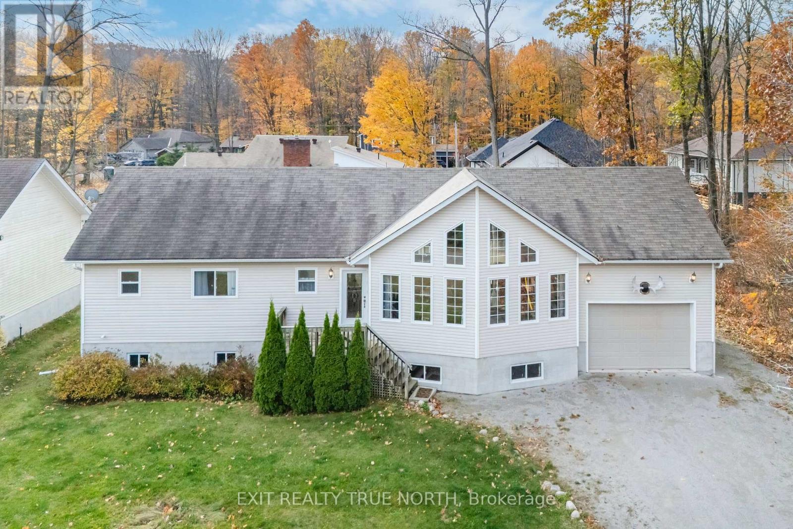 Property at 24 WAKUNDA CRESCENT image 1