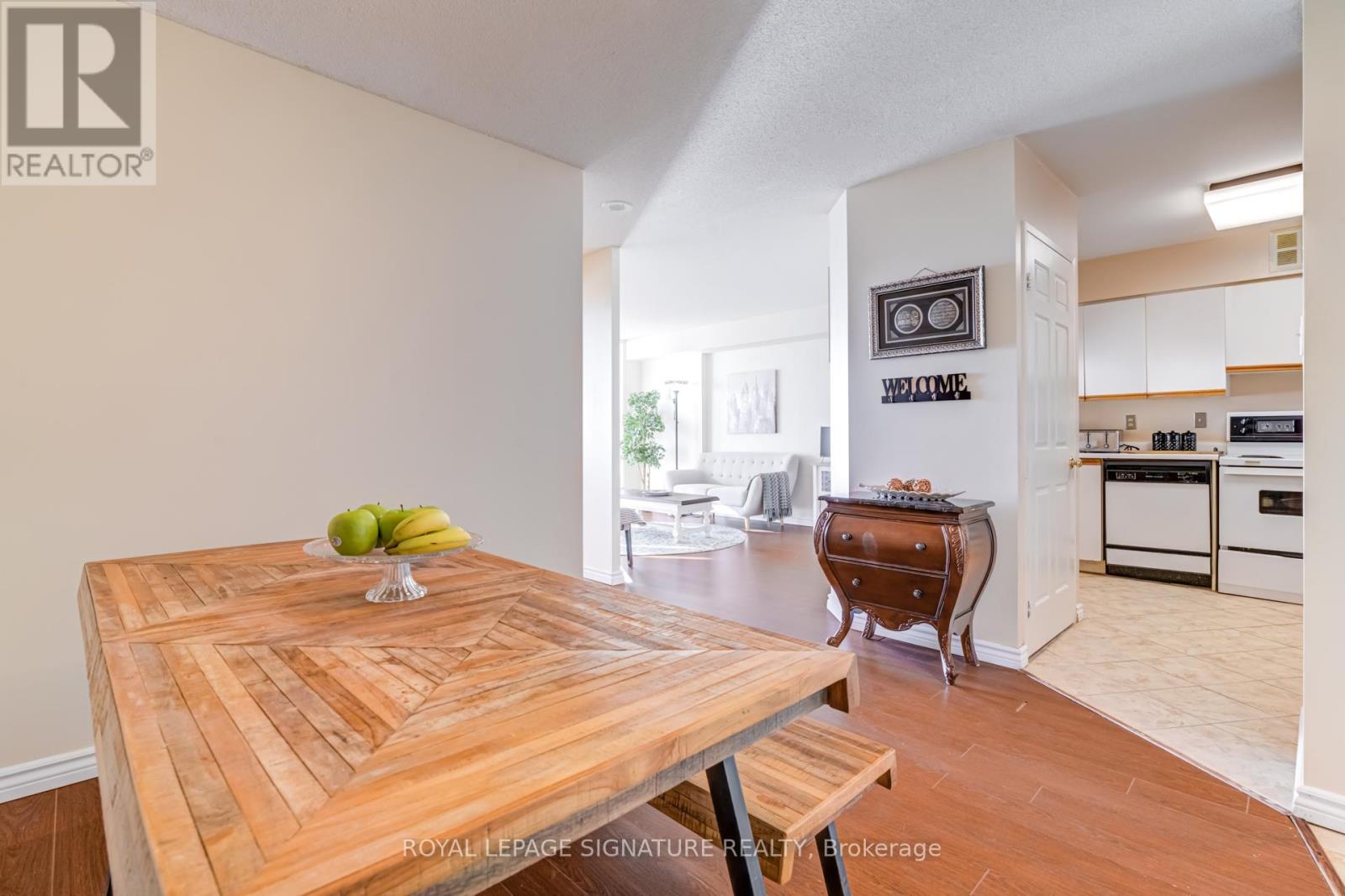 904 - 26 Hanover Road, Brampton, Ontario  L6S 4T2 - Photo 6 - W11979823