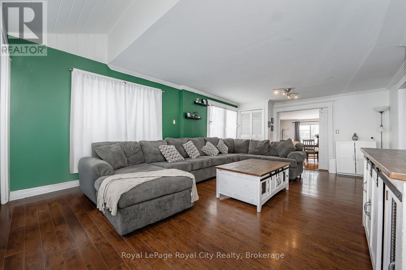 Property at 81 YORKSHIRE STREET N image 4